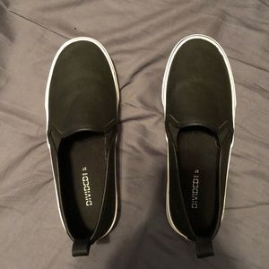 Divided Slip On Shoes